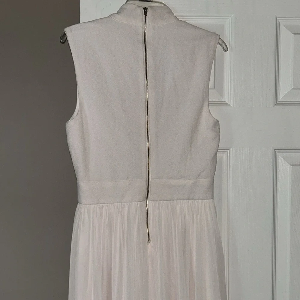 XOXO White Jumpsuit with Mock Neck and Cap Sleeves - Picture 6 of 8